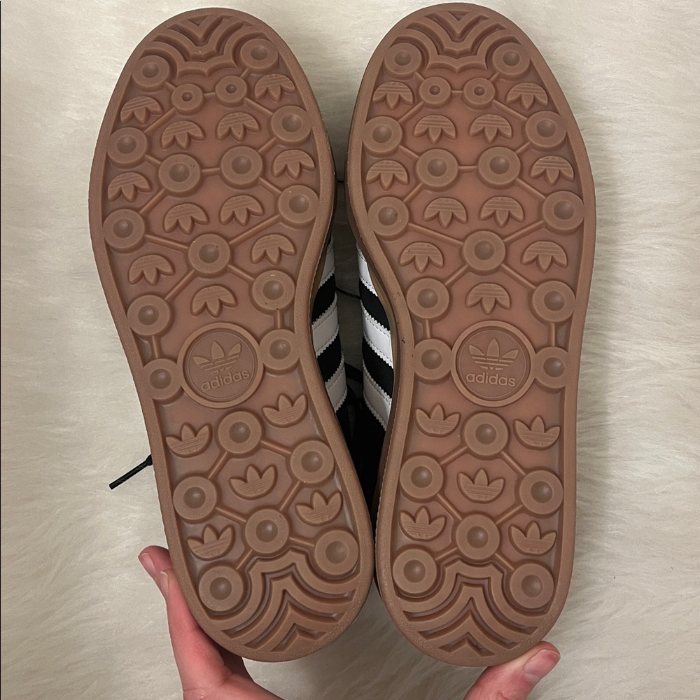 Adidas Women’s Gazelle Bold Platform Sneaker - Size 8 - Picture 7 of 9